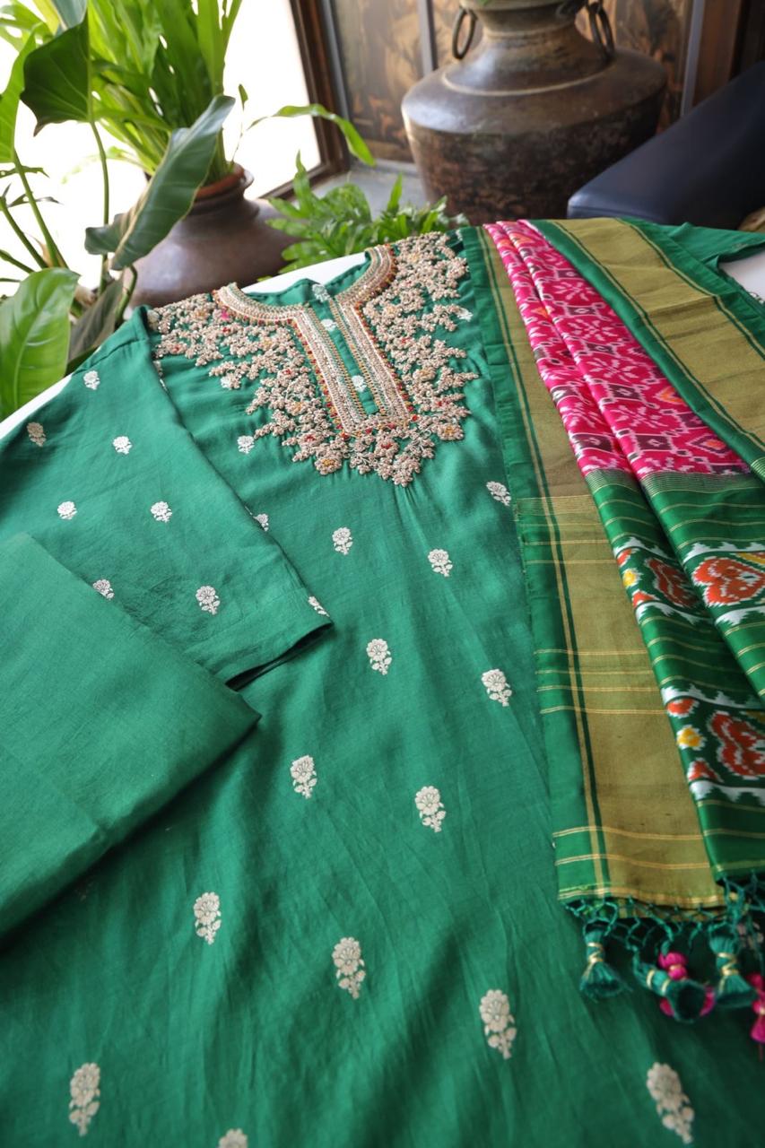 Sandhya Reddy - Bottle Green Pure Banarasi Silk Semi-Stitched Suit Set with Dabka, Dori and Zardozi Work with Contrast Rani Pink Handwoven Ikkat Dupatta